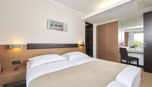 Suite with balcony sea view