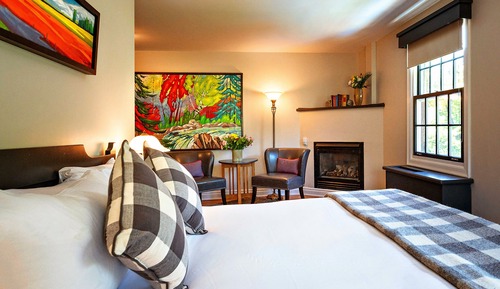 Deluxe Room (Mill River - King)