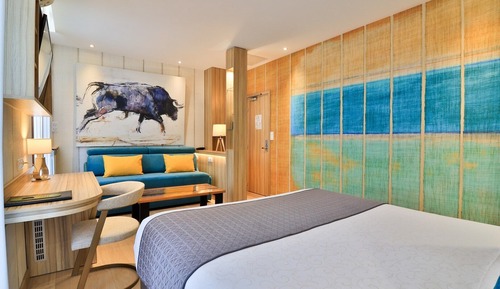 Deluxe Quadruple Room, 1 Queen Bed with Sofa bed (Family)