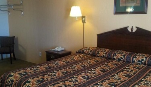 Standard Room, 1 King Bed