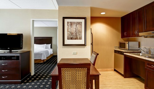 Suite, 2 Queen Beds, Accessible