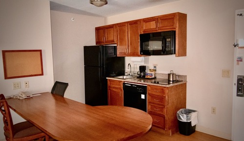 Suite, 1 Bedroom, Accessible (Roll-In Shower)