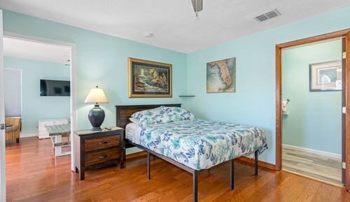 Upstairs Gulfside Studio