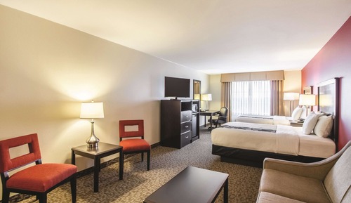Deluxe Suite, 2 Queen Beds, Non Smoking
