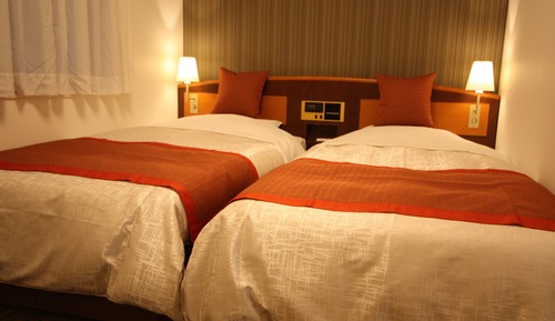 Compact Twin Room, 2 Single Beds, Smoking