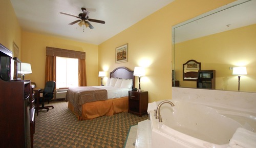 Standard Room, 1 King Bed, Non Smoking, Jetted Tub