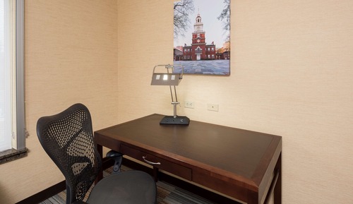 Room, 1 King Bed (Evolution)