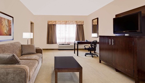 Suite, 1 King Bed, Non Smoking, Hot Tub