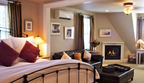 Suite 12 (Not Pet Friendly)