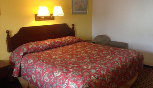 Standard Room, 1 King Bed