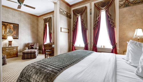 King Junior Suite