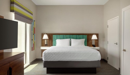 Suite, 1 King Bed, Non Smoking