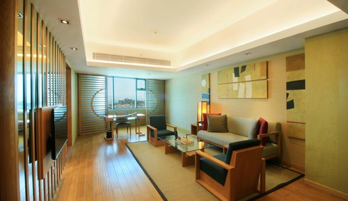 Wooden Sea View Suite