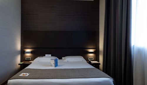 Comfort Room, 1 Queen Bed