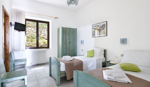Basic Quadruple Room