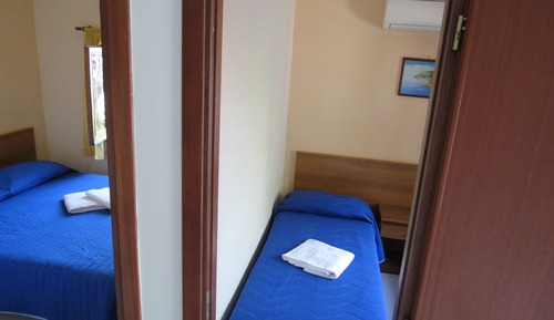 Chalet, Kitchenette (for three)