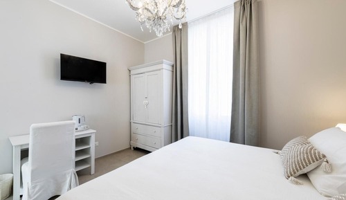 Standard Double Room, No View