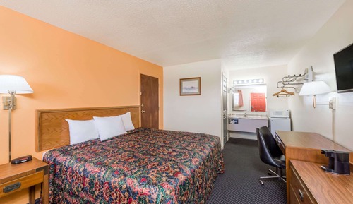 Room, 1 King Bed, Non Smoking