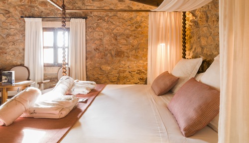 Superior Double Room (3 Adults)
