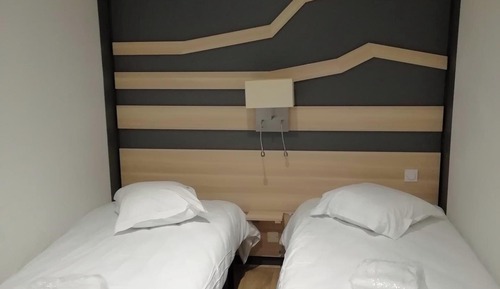 Room, Multiple Beds (4 Pers)