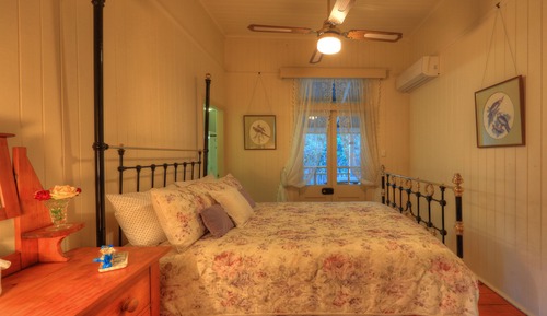Manor House (4 Ensuite Bedrooms)