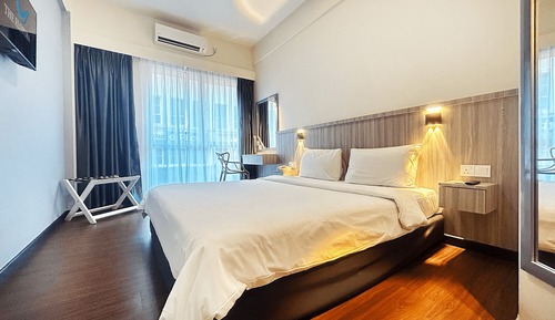 Standard King Room, City View