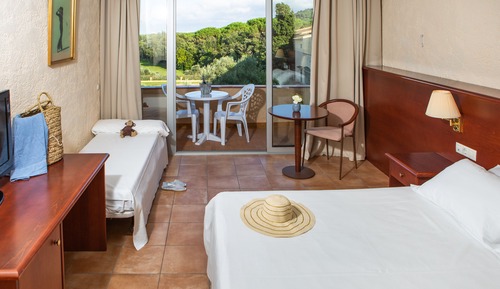 Standard Triple Room, Terrace