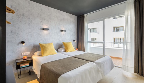 Apartment, 1 Bedroom, Partial Sea View