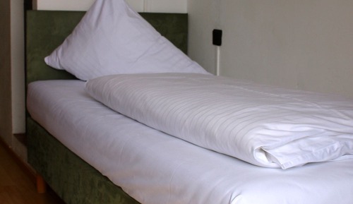 Economy Single Room, 1 Bedroom, Shared Bathroom