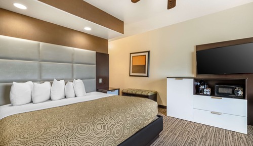 Suite, Multiple Beds, Non Smoking, Kitchenette (Living Room)