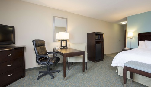 Studio, 1 King Bed, Accessible, Non Smoking