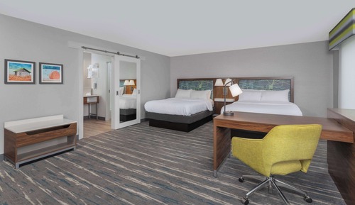 Suite, 2 Queen Beds, Non Smoking