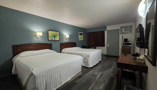 Standard Room, 2 Queen Beds