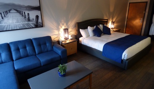 Suite, 1 King Bed (Prestige)