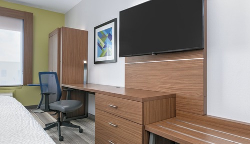 Standard Room, 1 King Bed (Extra Floor Space)