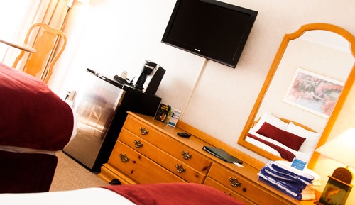 Room, 2 Double Beds, Lake View