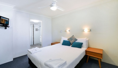 2 Bedroom Waterfacing Spa