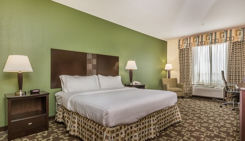 Standard Room, 1 King Bed
