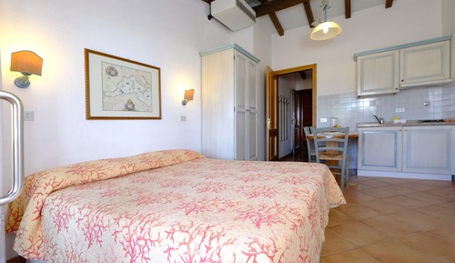 Standard Studio (For four people)