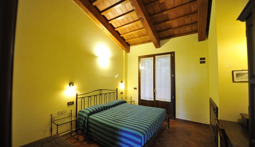 Deluxe Quadruple Room, 1 Bedroom, Non Smoking, Garden View