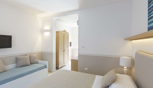 Junior Double Room