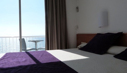 Superior Room, 1 King Bed