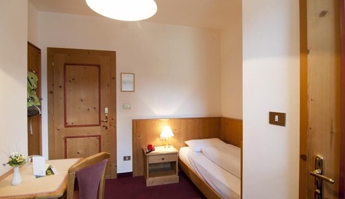 Comfort Single Room