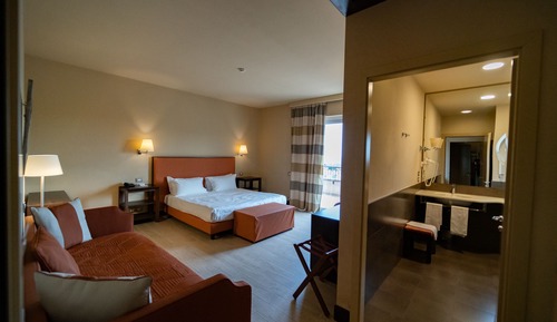 Luxury Room, Jetted Tub (Mini SPA Suite)