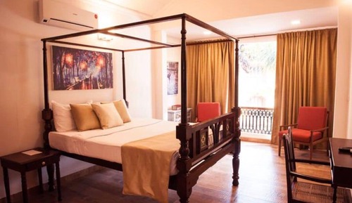 4 bedroom Royal Jacuzzi Villa