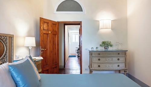 Junior Suite, 1 Queen Bed with Sofa bed