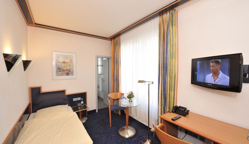 Comfort Single Room, Courtyard Area