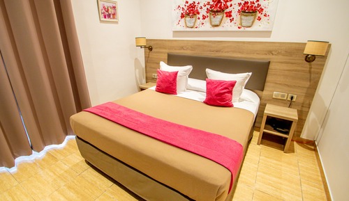 Double / Single Room