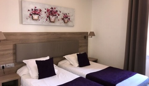 Standard Twin Room