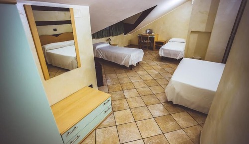 Quad Room